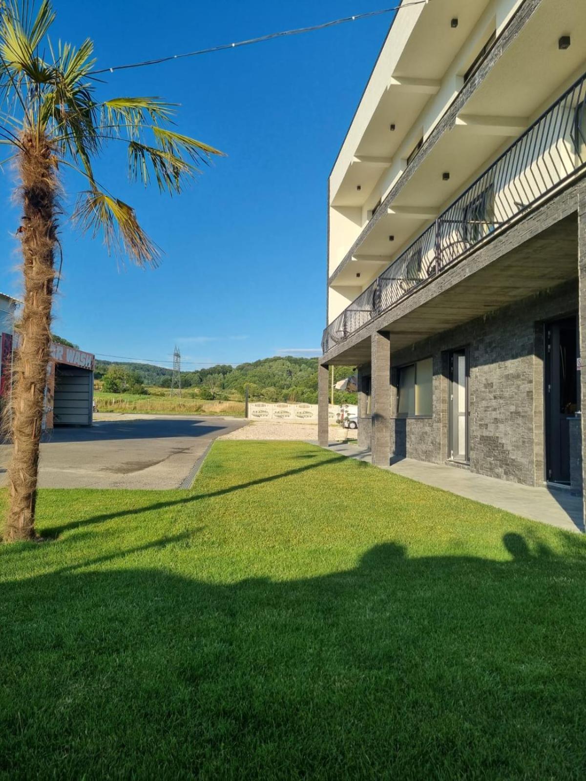 ホテル Cataleya House Oesti-Paminteni エクステリア 写真